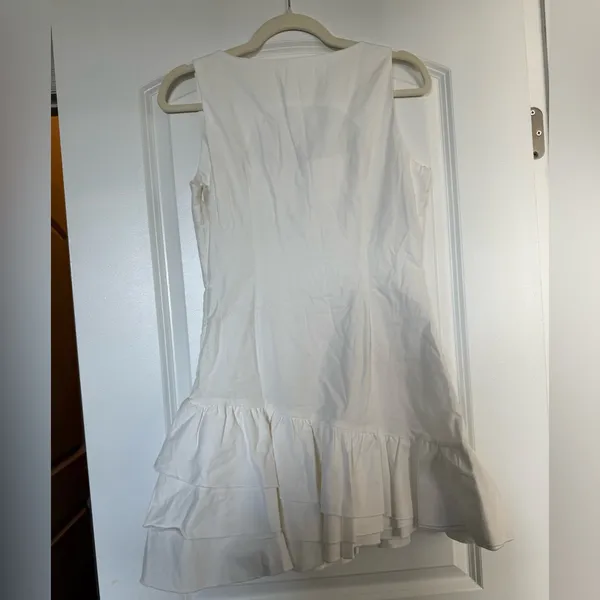 NWT The Lucy Ruffle Dress White Size M - Image 5