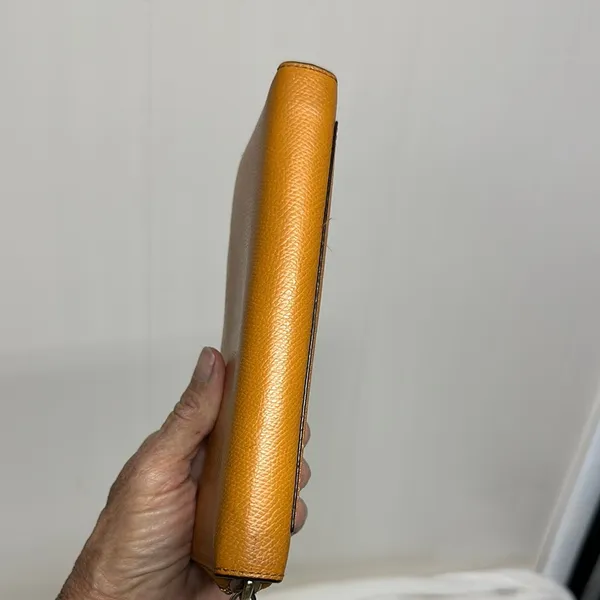 Coach Tan/ orangish Leather Wallet - Image 3