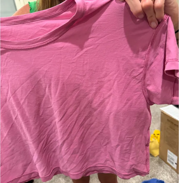 Lululemon cropped shirt - Image 3