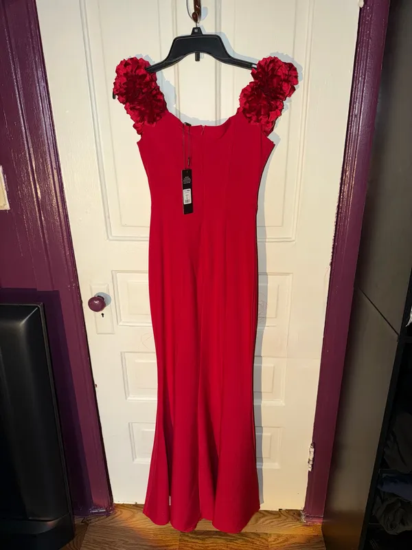 FashioNova Sexy Valentine Red Mermaid Dress - Image 3