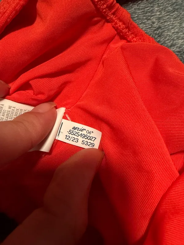 NWOT Aerie Crinkle Birthday Scoop Cheekiest One Piece‎ Swimsuit Size Medium Red - Image 8