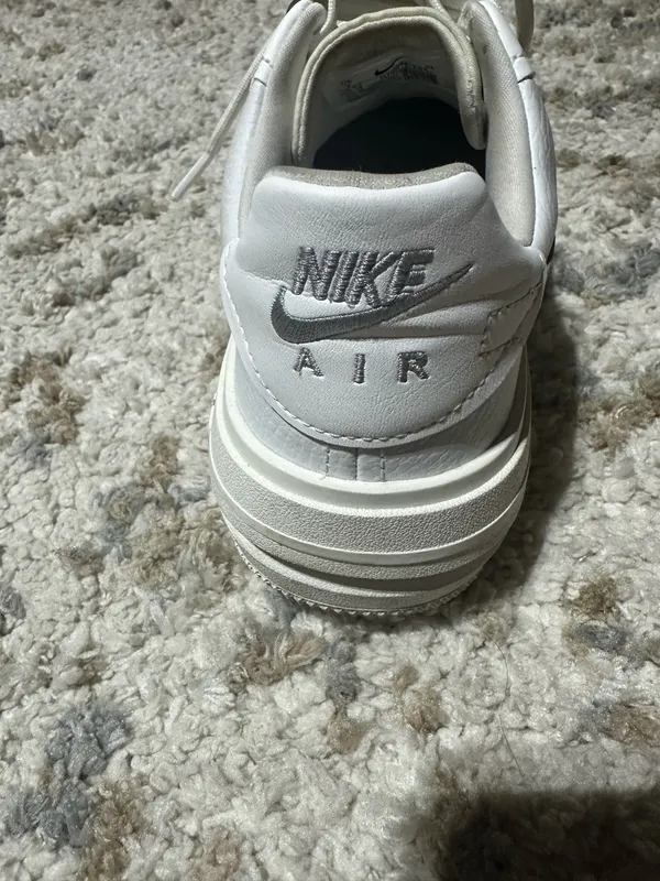 Nike Air Jordan Women’s 7 - Image 6