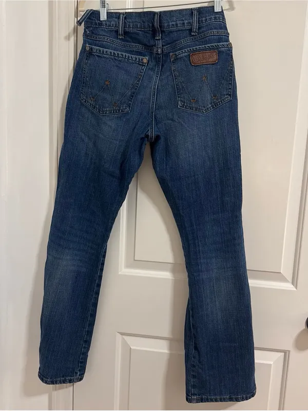 Wrangler Vintage Women's Blue Bootcut Jeans - Image 3