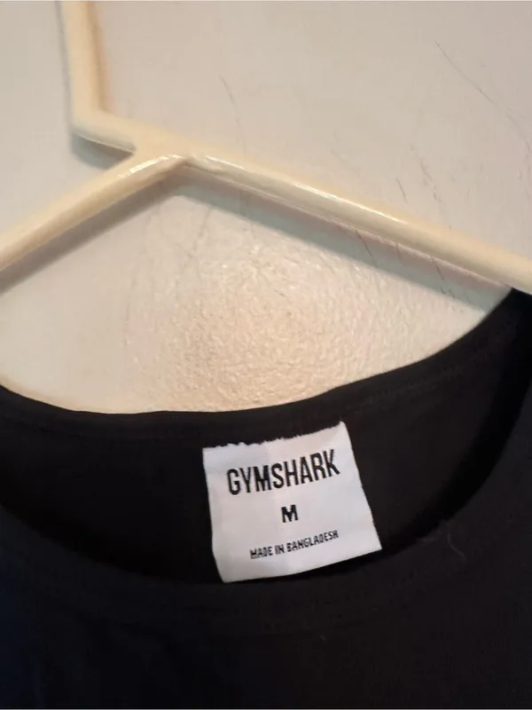 Women’s GymShark black tank top medium - Image 2