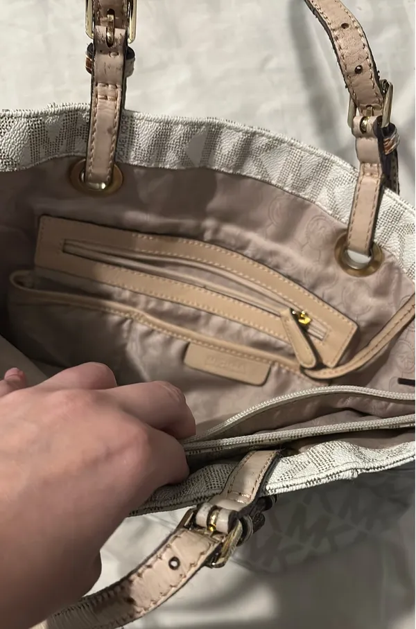 Michael Kors Tote Purse - Image 5