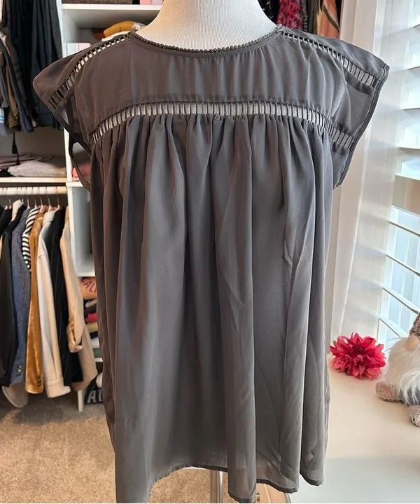 LOFT Brown Sheer Top Small - Image 2