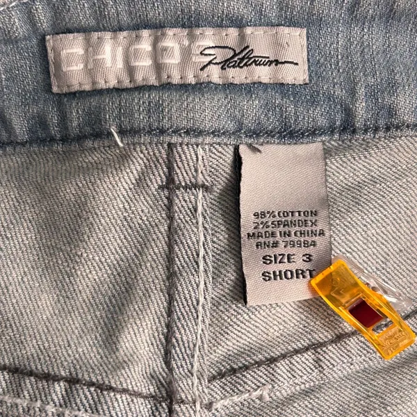 Chicos Bootcut Jeans Light Wash‎ 16 Or 3 Short - Image 5