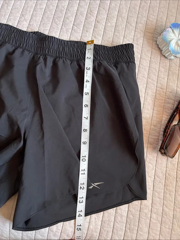 Reebok pull on black women’s workout running shorts M - Image 11