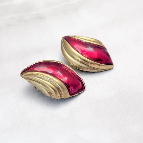 Vintage Clip On Earrings 1.5" Extra Large Red & Gold Tone - Fair Condition - Image 10