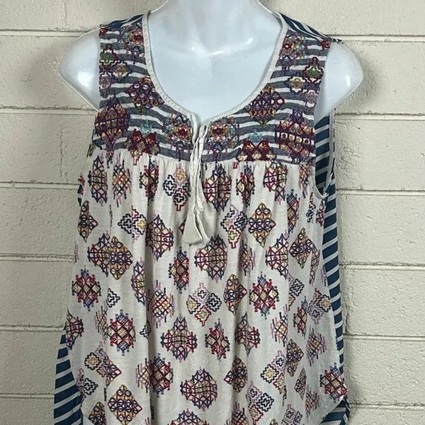 Anthropologie One September embroidered Top size M - Image 8