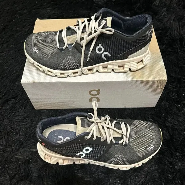 On Cloud X athletic training running lace up shoes sneakers women’s 8 Preowned - Image 8