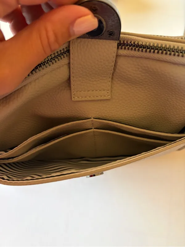 Rad Rev Sling Purse Bag gray Zipper Closure Crossbody Strap Vegan Leather Wallet - Image 5
