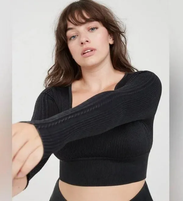 Offline by Aerie Black Ribbed Crop Medium Fitted Long Sleeve Contemporary Boho - Image 2