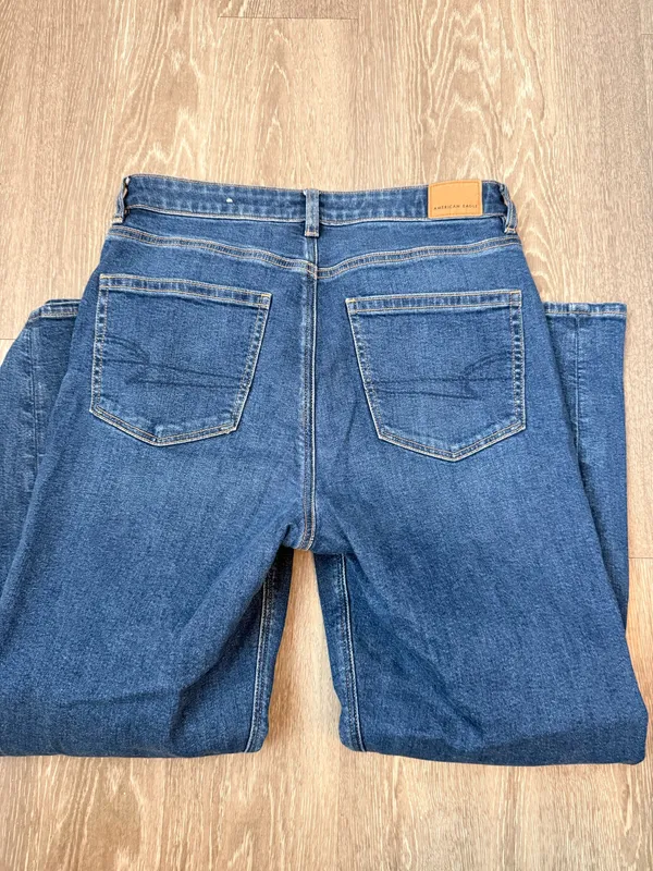 American Eagle Jeans Mom - Image 2