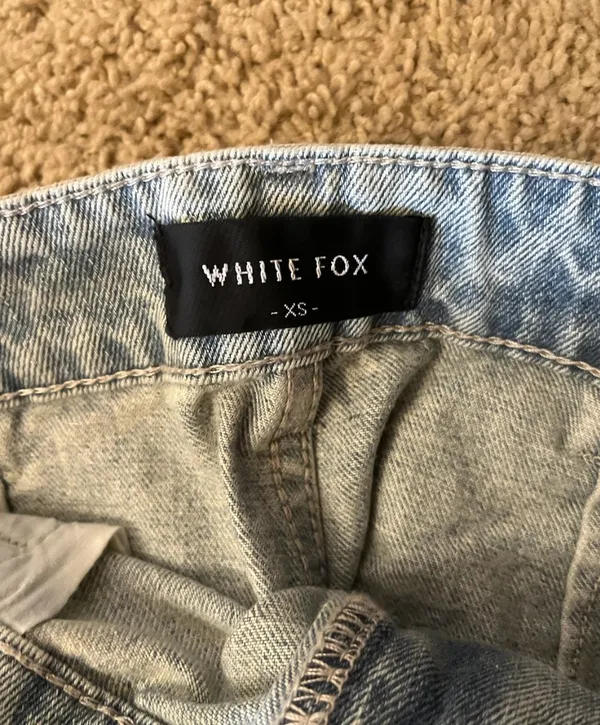 NWT White Fox Jeans - Image 4