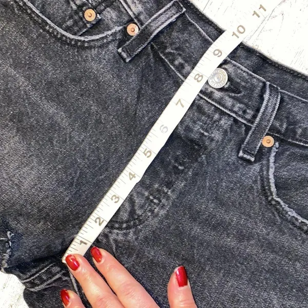 Levi’s 501 Button Fly Cut Off Jean Shorts Women’s Size Waist 25 Black - Image 14