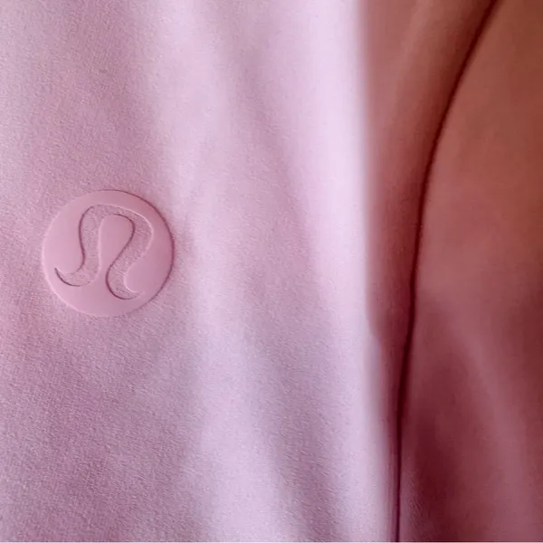 Lululemon Tight Fit Cropped Shelf Bra Tee NWT Sz Large PNKO/WHT - Image 4