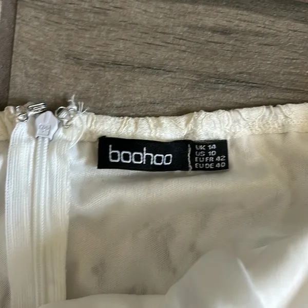 Boohoo lace dress - Image 3