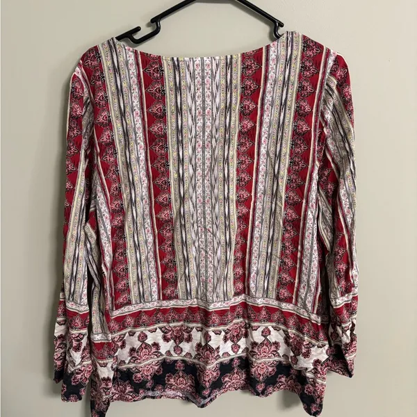 J Jill Red Paisley Tunic Top Size XL Rayon Long Sleeve Blouse Lightweight Shirt - Image 2