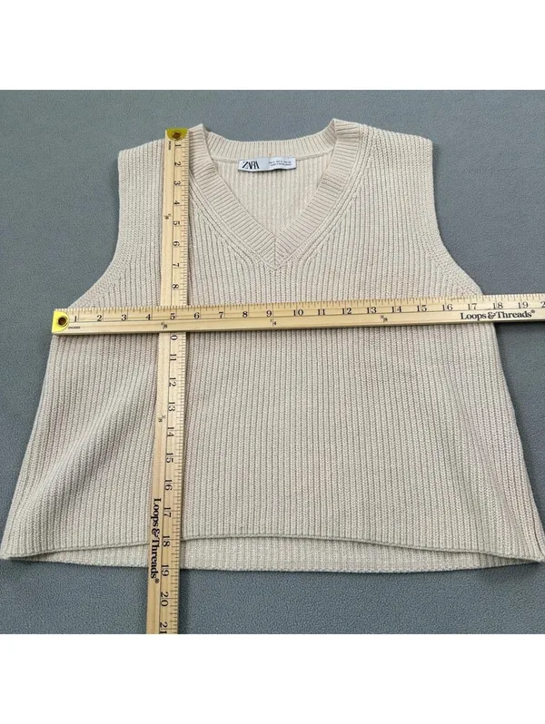 Zara Women's Beige Ribbed Knit Sweater Vest V-Neck Cropped Sleeveless Small - Image 4