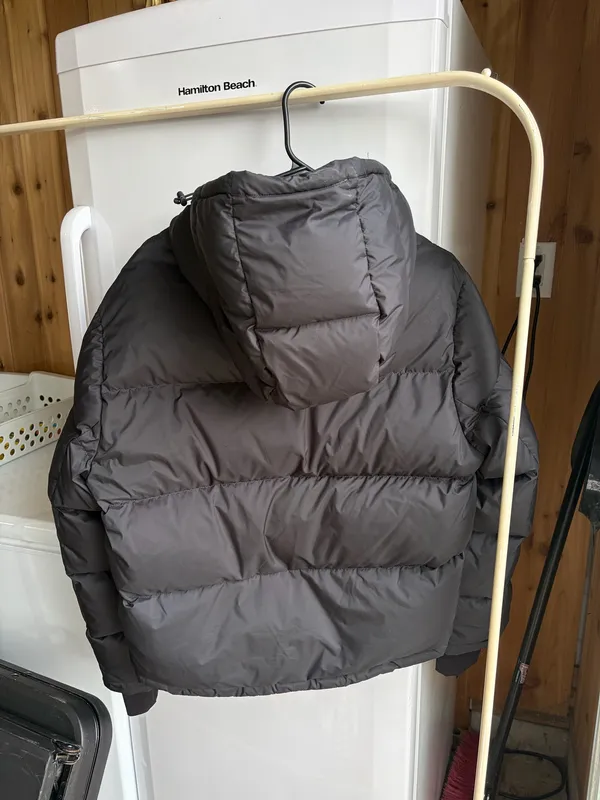 Quince Puffer Down Jacket - Image 4