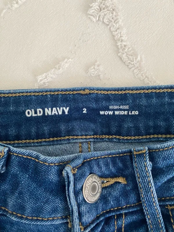 Old Navy wide leg jeans - Image 3