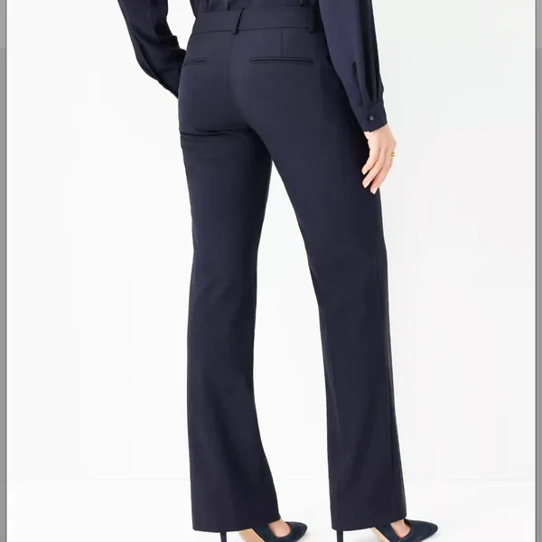 NWT Ann Taylor The Trouser in Seamless Stretch Curvy Fit Pants Navy Blue Size 10 - Image 2