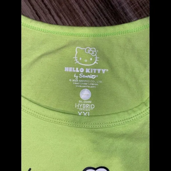 Hello Kitty Lime Green crop - Image 5