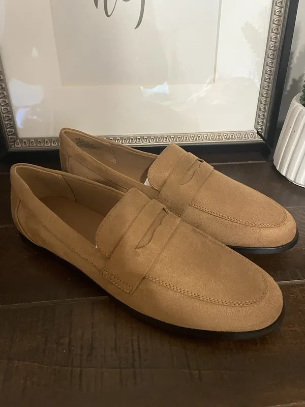 GAP Suede Loafer Penny Loafers Honey Brown Size 9 NWOB - Image 3