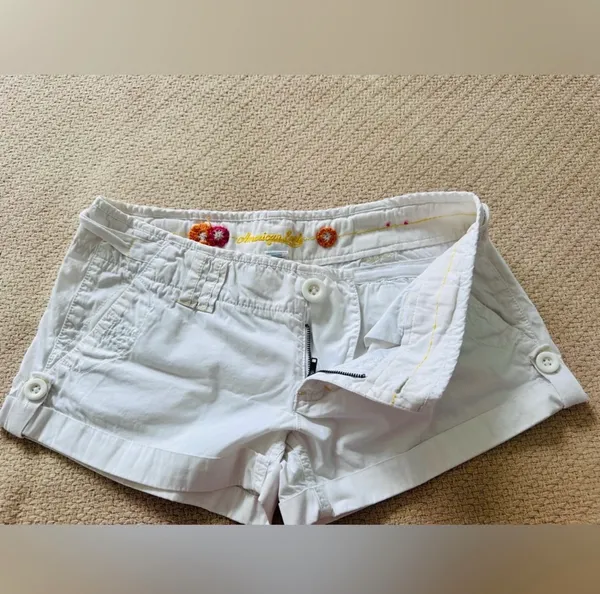 Vintage American Eagle White Cargo Mini Shorts - Image 3