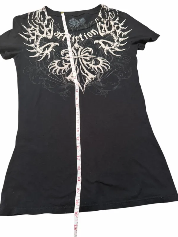 Affliction Black Graphic Skull Cross Tee Size Medium Fitted Y2K - Image 3