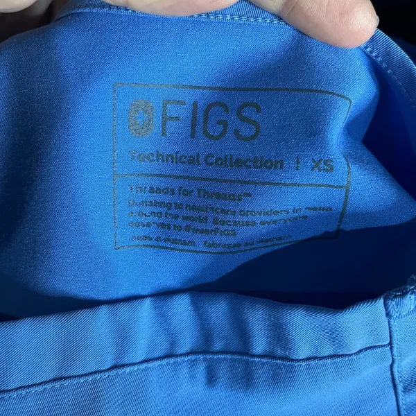 FIGS Women's Blue Short Sleeve V-Neck Catarina Three-Pocket Scrub Top Size XS - Image 3