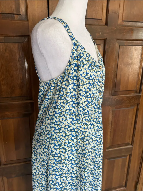 Lulus Darling Daisies Dress M Medium NWT Blue Ditsy Daisy Floral Ruffle Midi NEW - Image 4