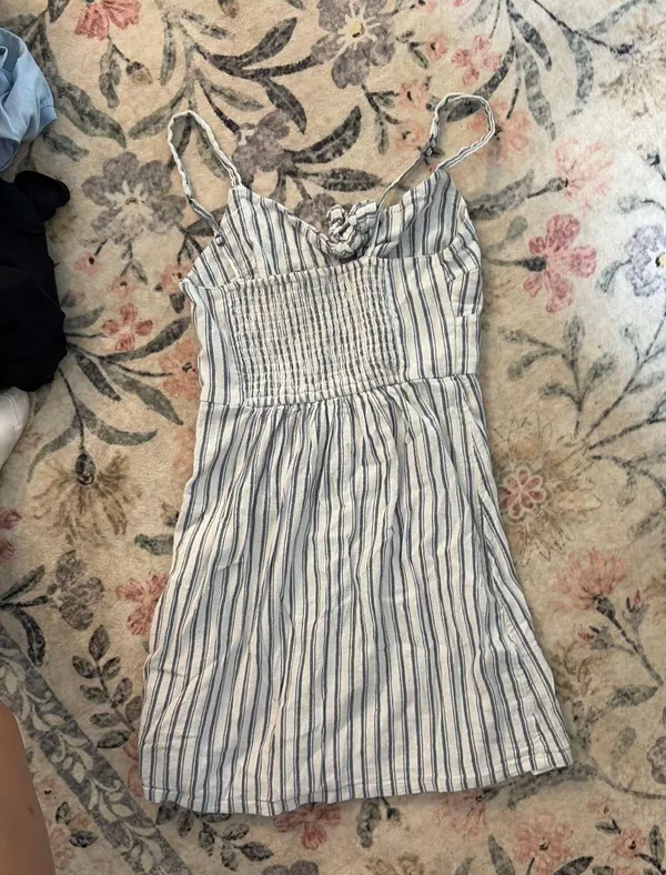 Hollister Beach Dress - Image 2