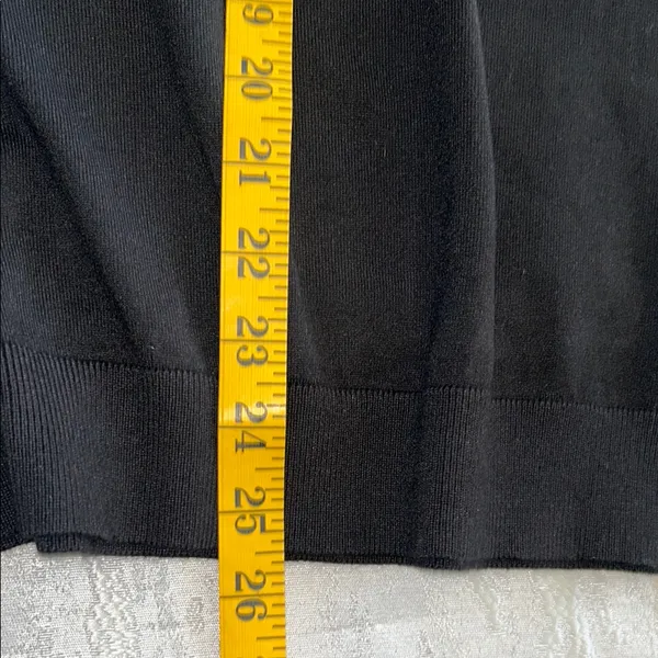 Zara Women's Black Crewneck Sweater - Image 11