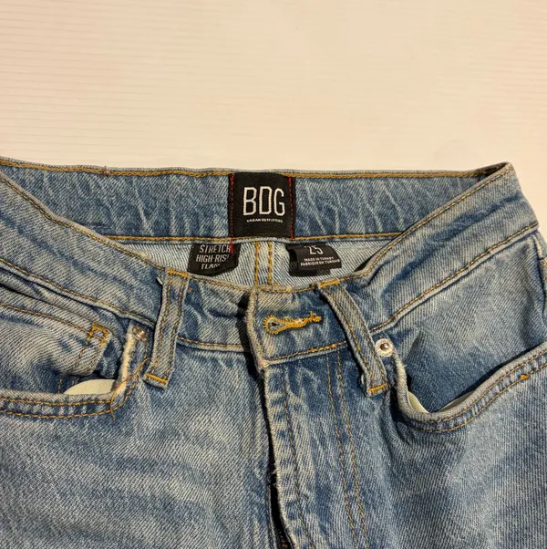 BDG Jeans High-Rise Distressed Flare  - Image 3
