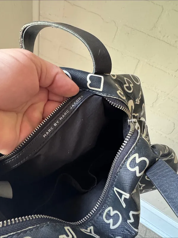 Marc by Marc Jacob’s purse tote duffle Y2K alphabet black cream - Image 3
