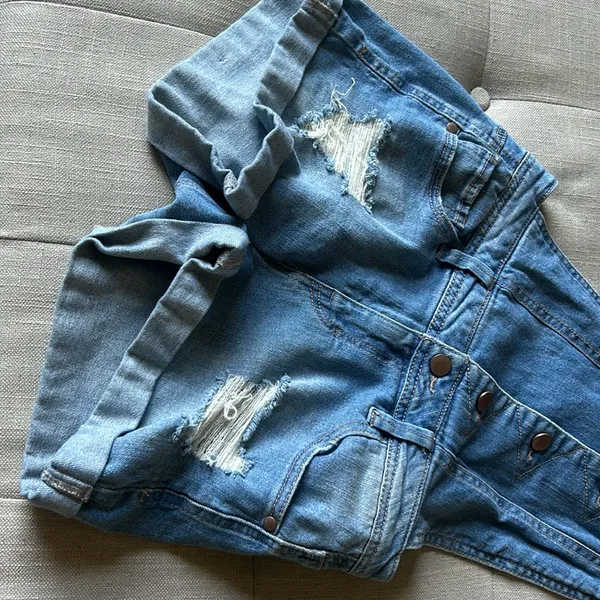 Tinseltown Light Wash Distressed Denim Overall Shorts‎ Size XS - Image 6