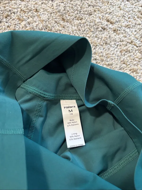 Halara Leggings size medium - Image 3