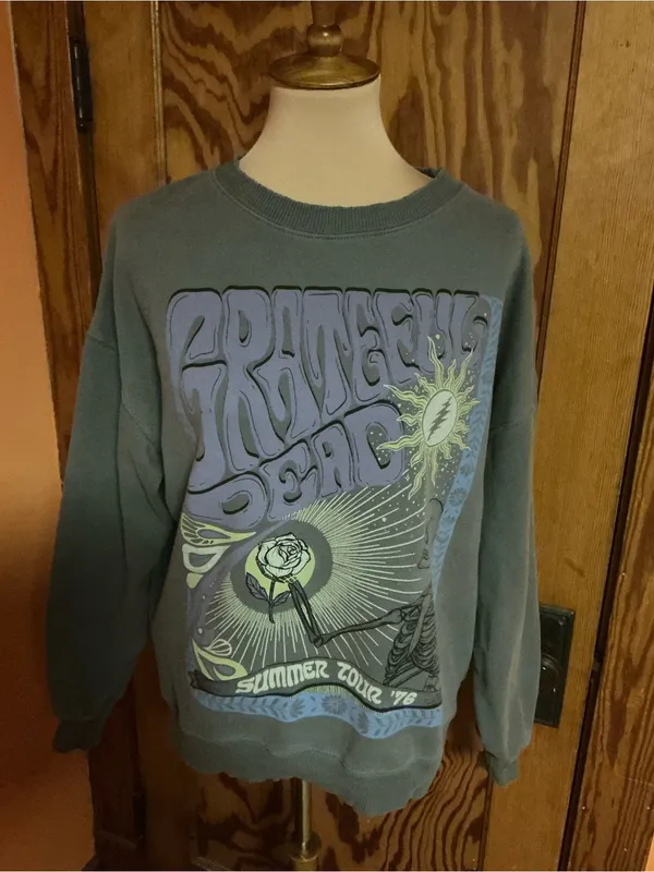 American Eagle Grateful Dead Summer Tour 76 Distressed Sweatshirt XS - Image 4