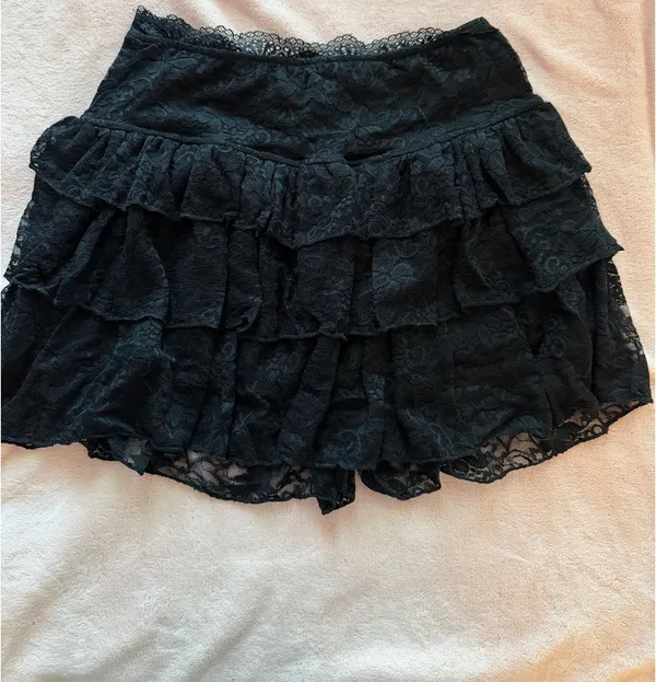 Amazon Two piece lace skirt and top set - Image 2