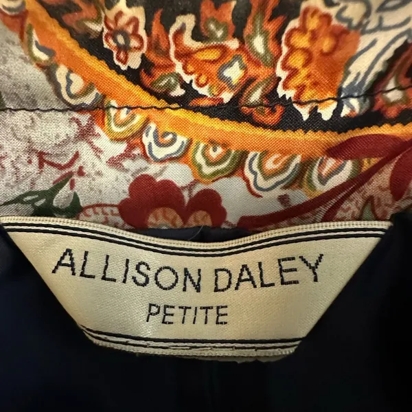 Allison Dailey Petites Quilted floral jacket. Fall colors. Inner lining … - Image 6