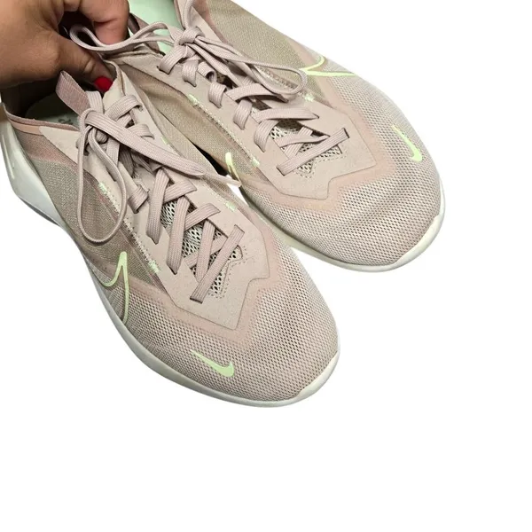 Nike Women's Vista Lite Shoes in Fossil Stone‎ Size: 9 - Image 4