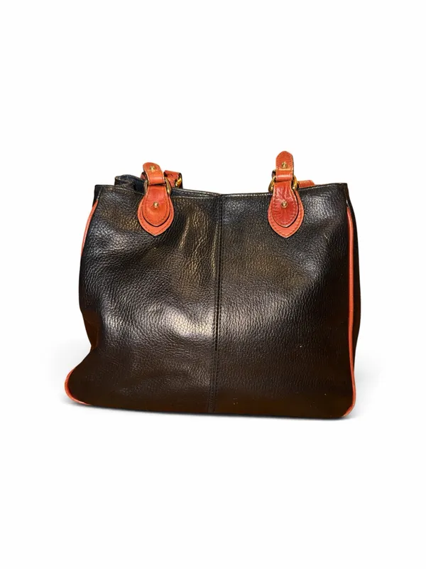 Vintage Etienne Aigner Black Shoulder Bag with Orange Trim - Image 3