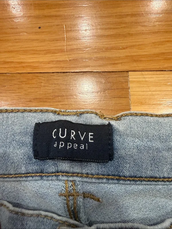 Curve appeal women’s Jean shorts size 8/29. - Image 2