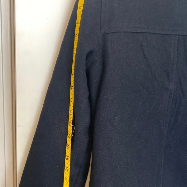 Old navy black or dark  blue wool short coat - Image 6