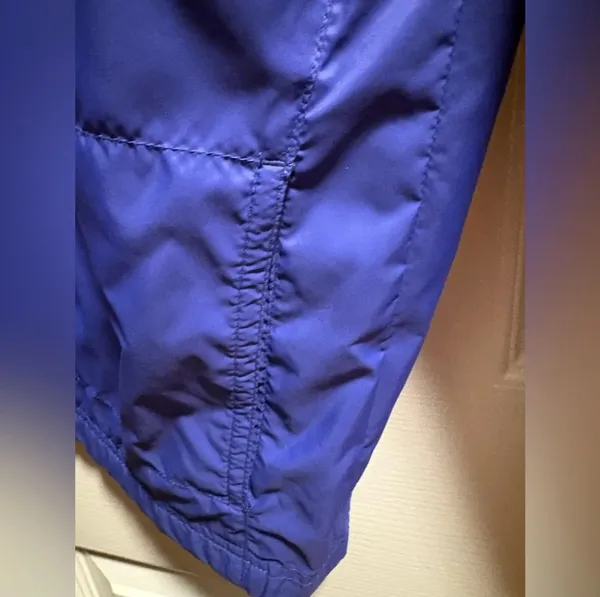 Columbia women’s periwinkle rain jacket - Image 4
