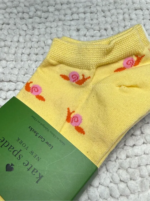 Kate Spade Low Cut Socks 3 Pair Set Snail Print Yellow Gray White NWT - Image 5