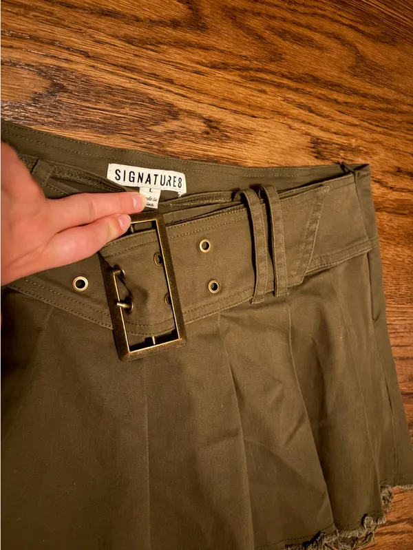 Signature 8 olive mini skirt - Image 4