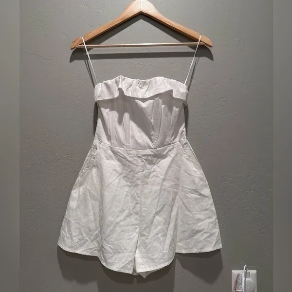 Princess Polly White Romper Strapless Sz 2 Bridal Bachelorette Summer NWT Linen - Image 2